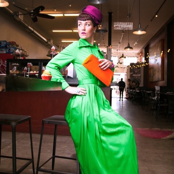 Meet your Posher, Celeste - Picture 1 of 1